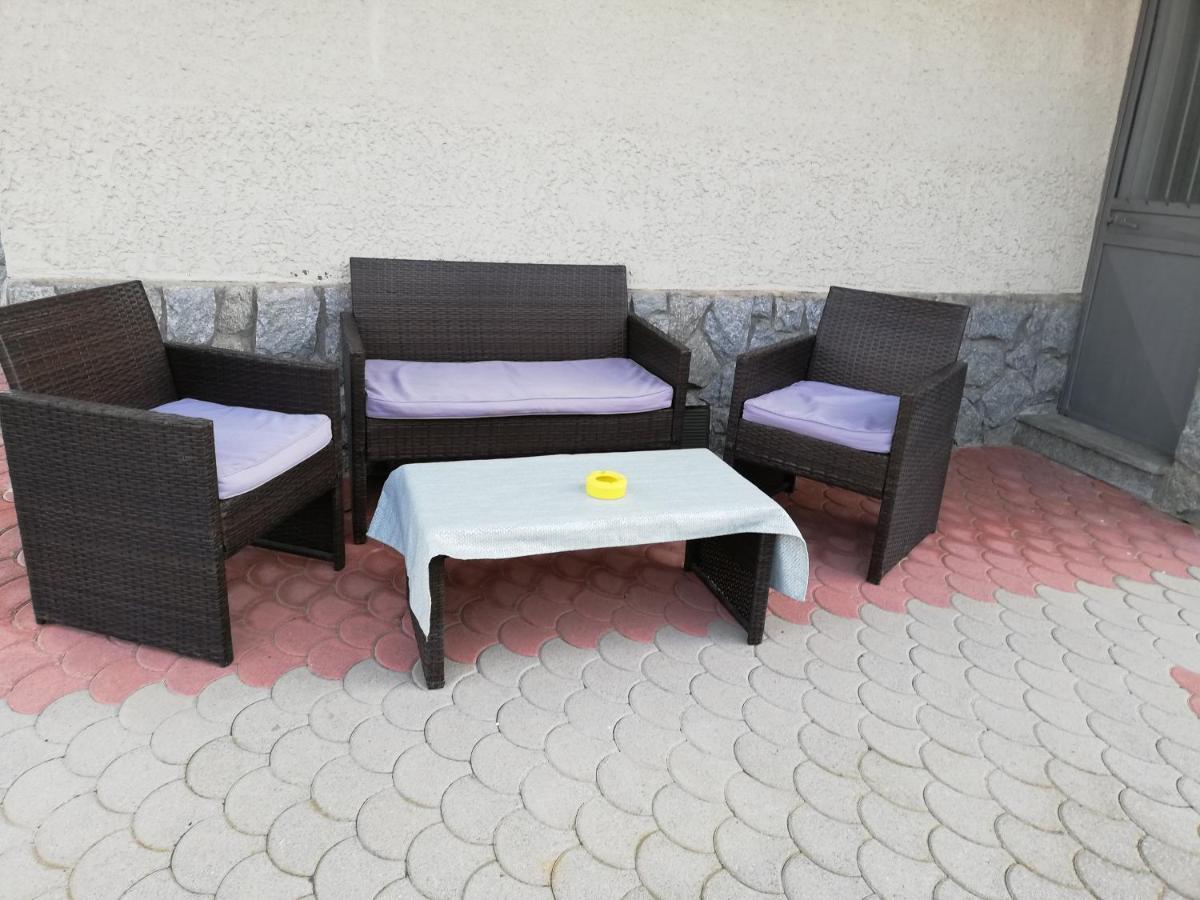 Amo' Le Langhe Acomodação com café da manhã Narzole Exterior foto