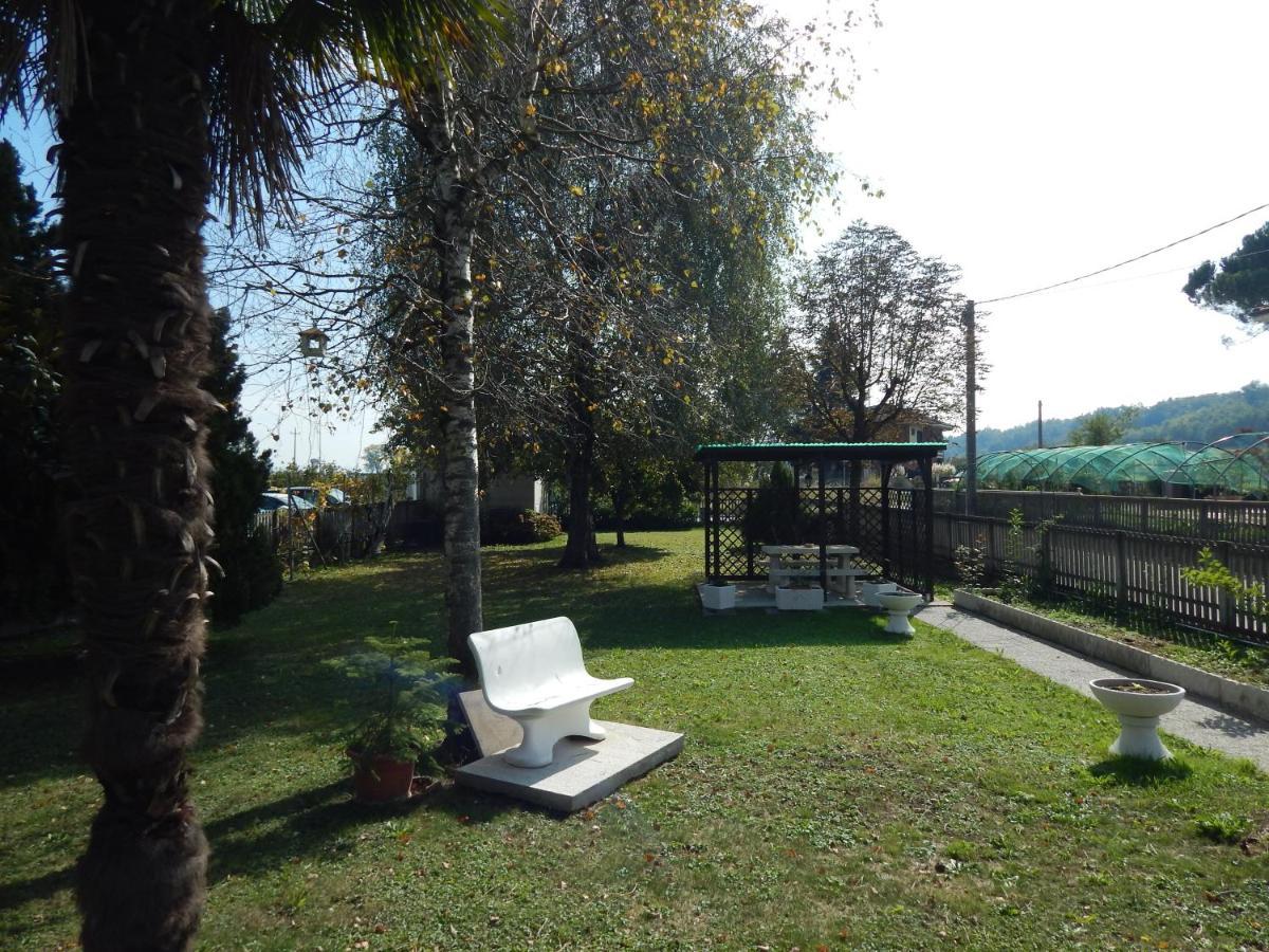 Amo' Le Langhe Acomodação com café da manhã Narzole Exterior foto